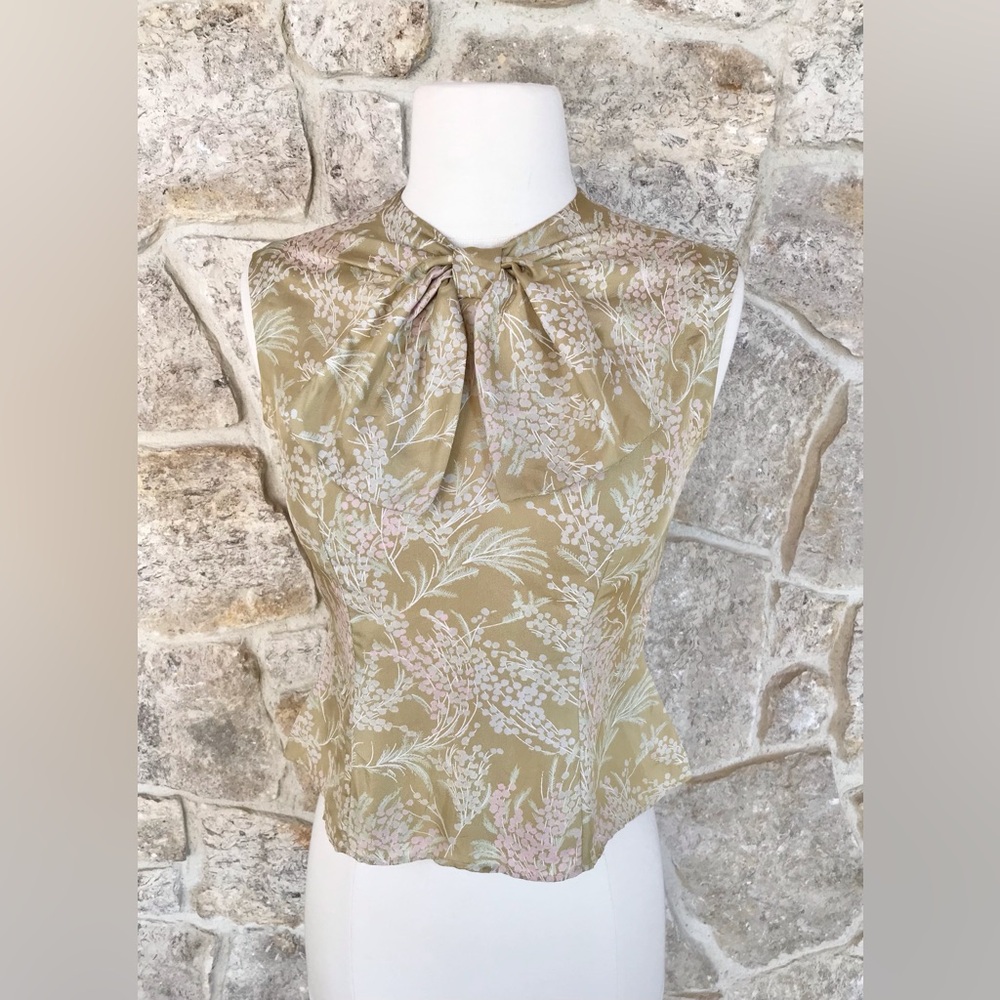 Vintage 1960s 1970s Beautiful Pastel Floral Silk Back Button Blouse with Bow - Picture 5 of 15